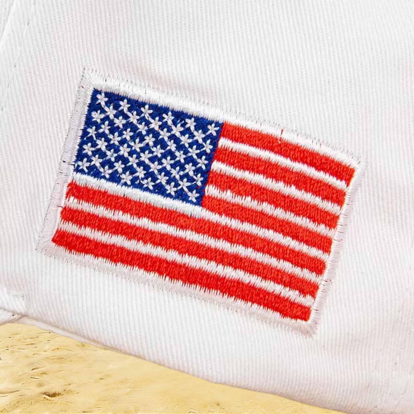 A Fashionable White American Baseball Hat
