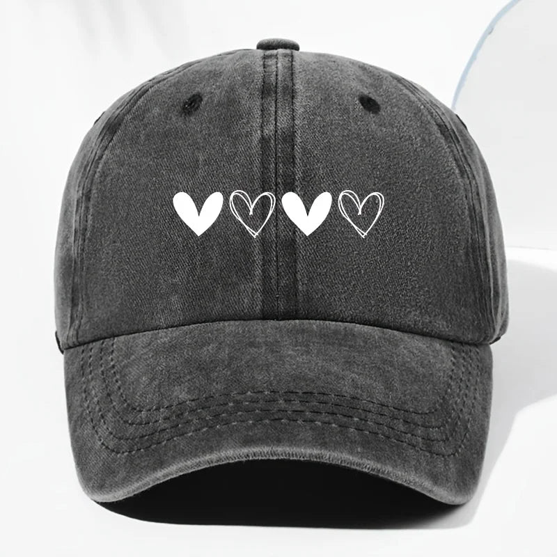 Unisex Retro Baseball Cap With Heart-Shaped Pattern