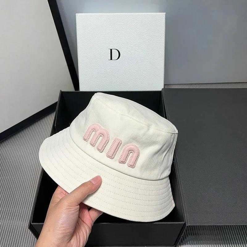 2025 Designer Luxury Fisherman Hat Versatile Women Basin Hat Pink Letter Valentine's Day Bucket Hats