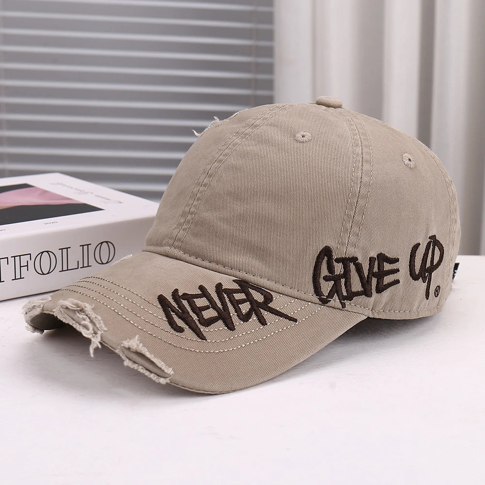 Fashionable New Arrival Embroidered Letter Baseball Cap