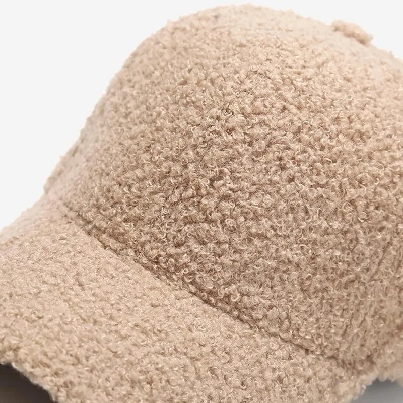 Women's Solid Color Winter Baseball Cap - Soft Lamb Wool