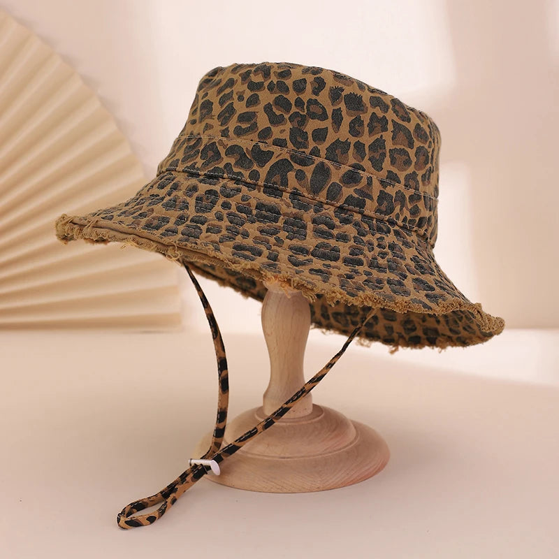 Retro And Fashionable Leopard Print Fisherman Hat