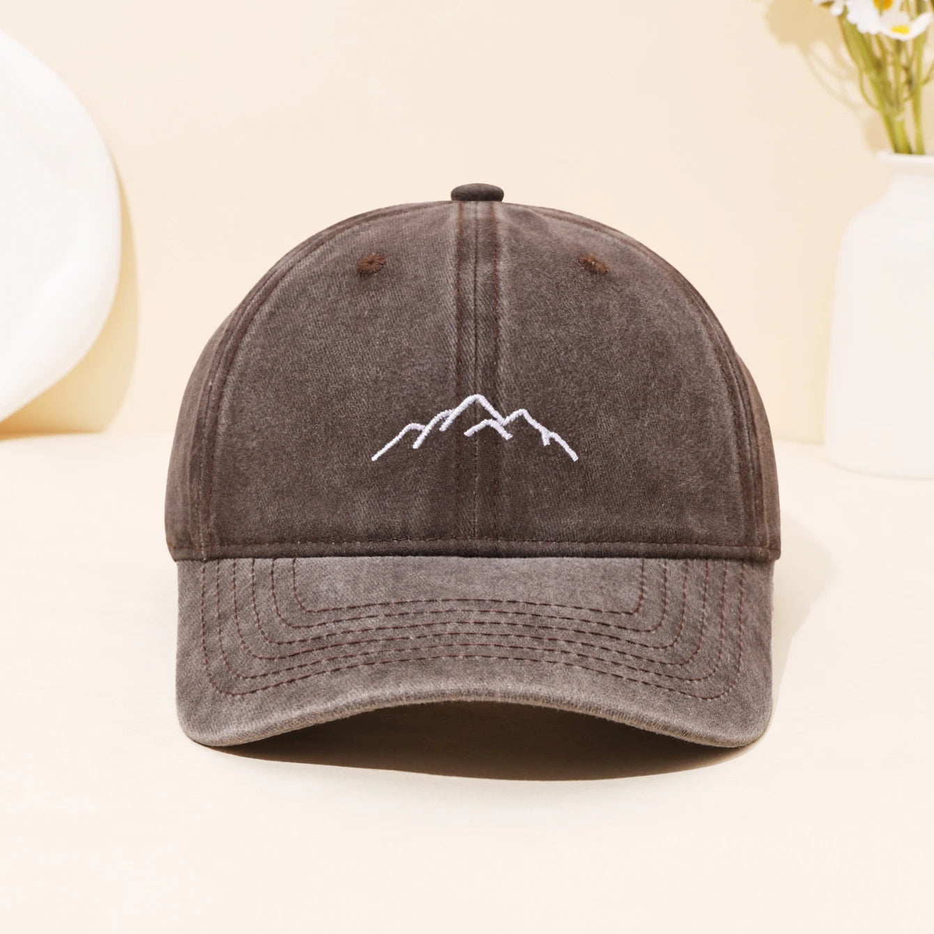 Fashionable Retro Washed Mountain Embroidered Duckbill Cap Baseball Cap For Sports
