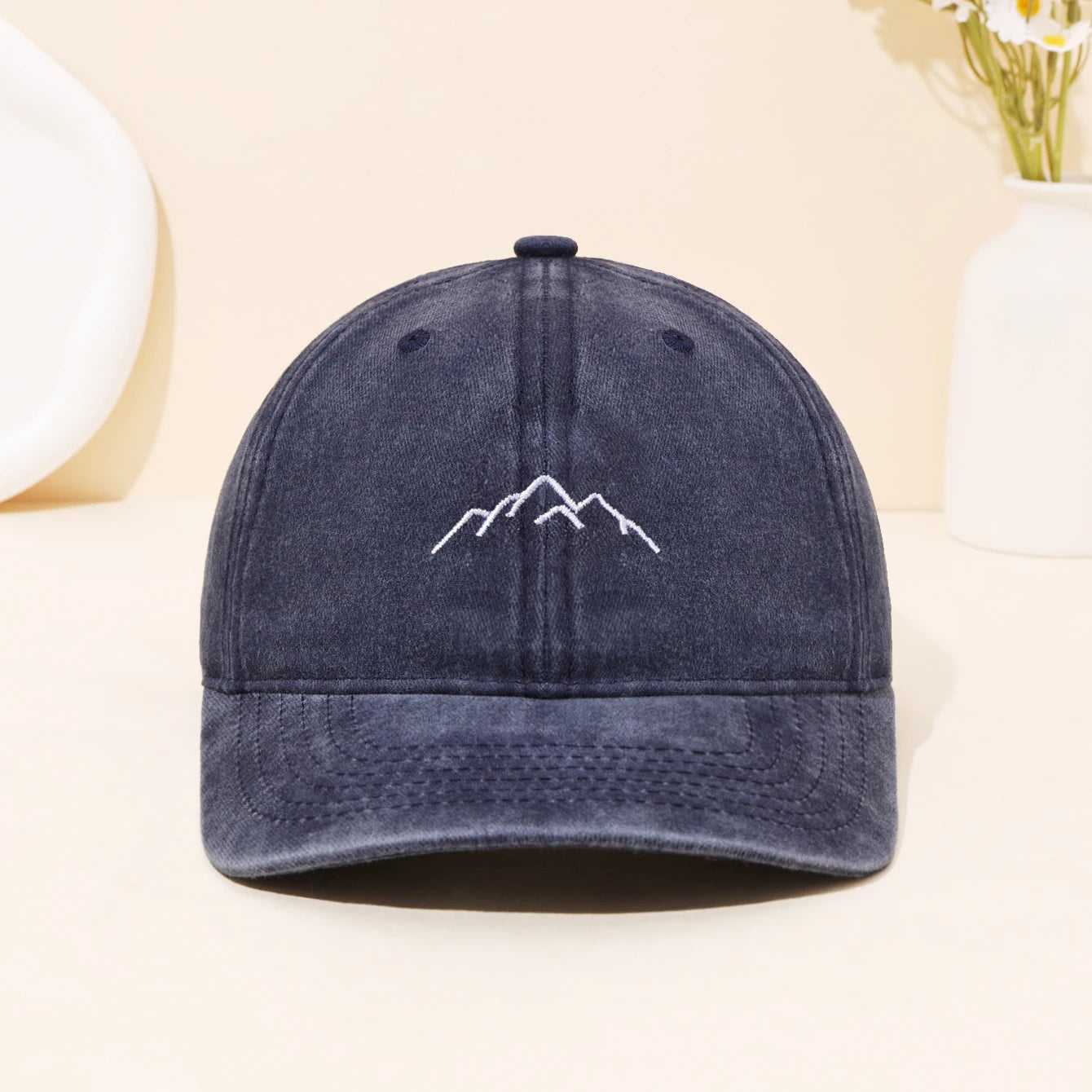 Fashionable Retro Washed Mountain Embroidered Duckbill Cap Baseball Cap For Sports