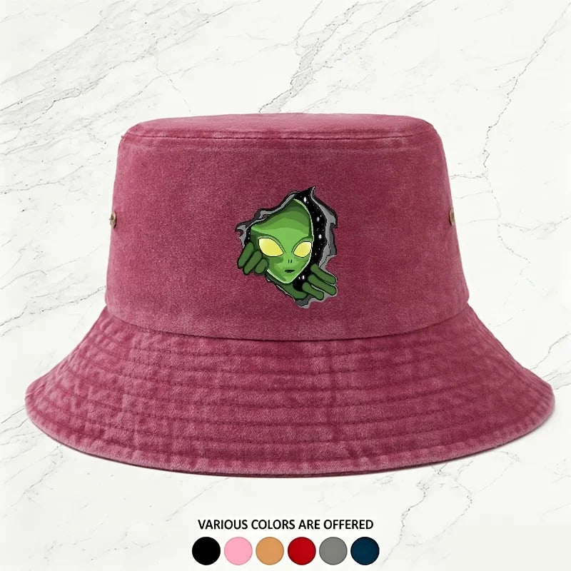 A Men's Outdoor Alien Print Washed Bucket Hat