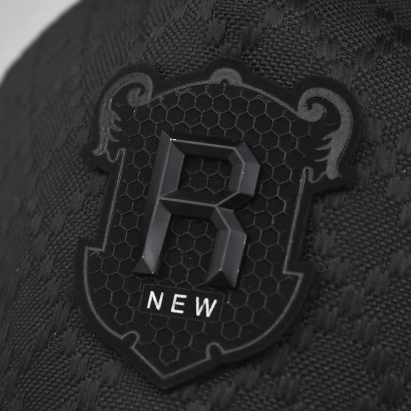 R Letter Icon Men's Baseball Cap
