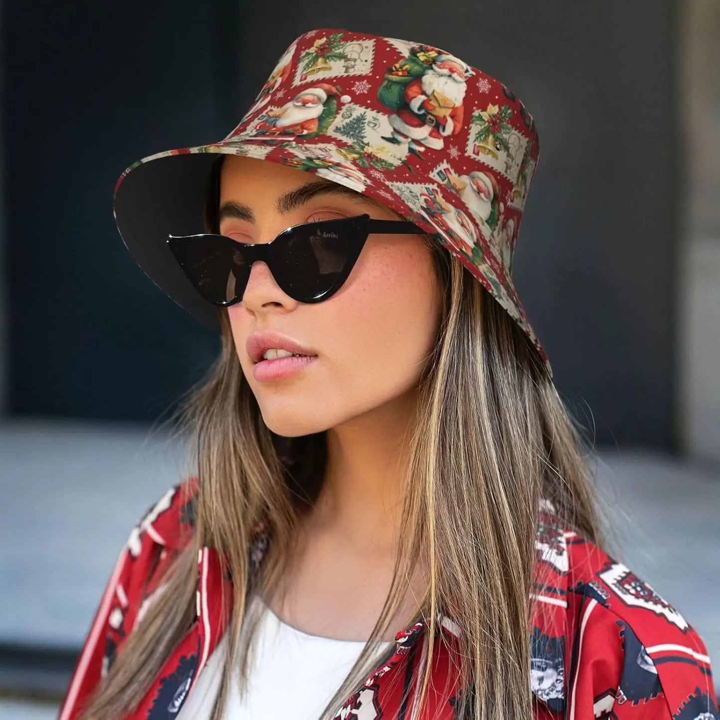 Retro Poster Merry Christmas Bucket Hats for Women Men Xmas Fisherman Hat
