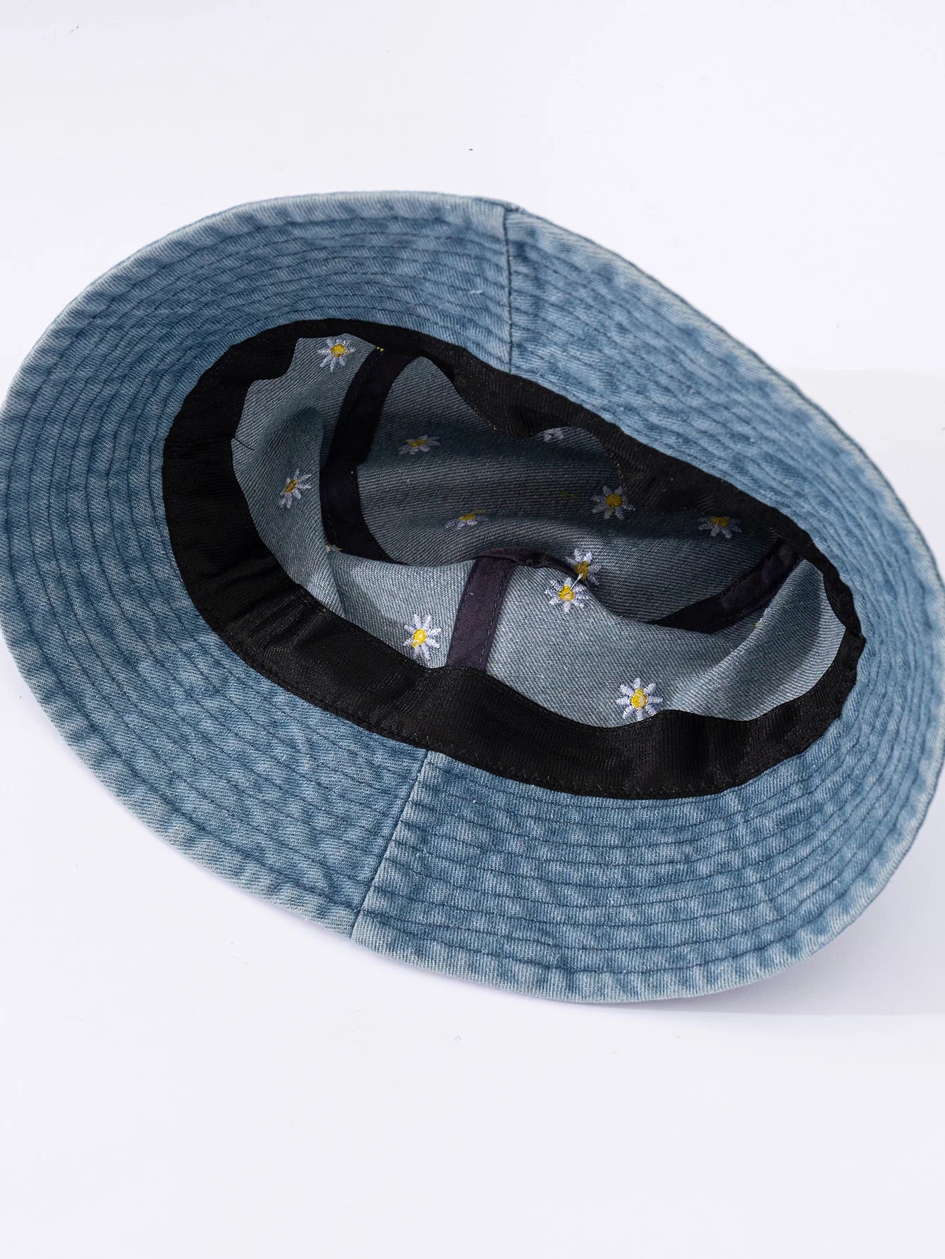 Little Daisy Embroidered Fisherman Hat Bucket Hat