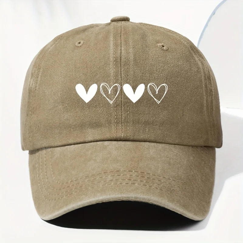 Unisex Retro Baseball Cap With Heart-Shaped Pattern