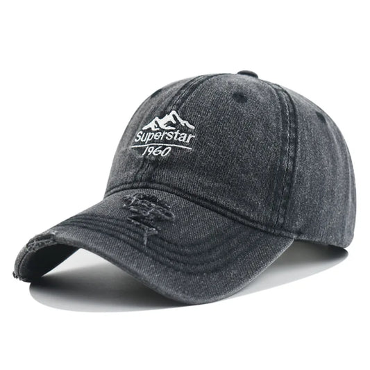 Korean Letters Mountain Embroidered Baseball Cap