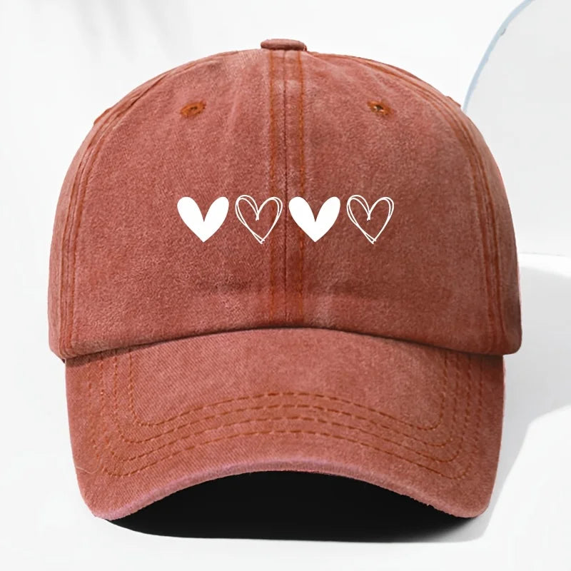 Unisex Retro Baseball Cap With Heart-Shaped Pattern
