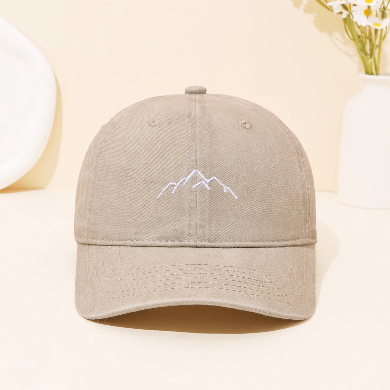 Fashionable Retro Washed Mountain Embroidered Duckbill Cap Baseball Cap For Sports
