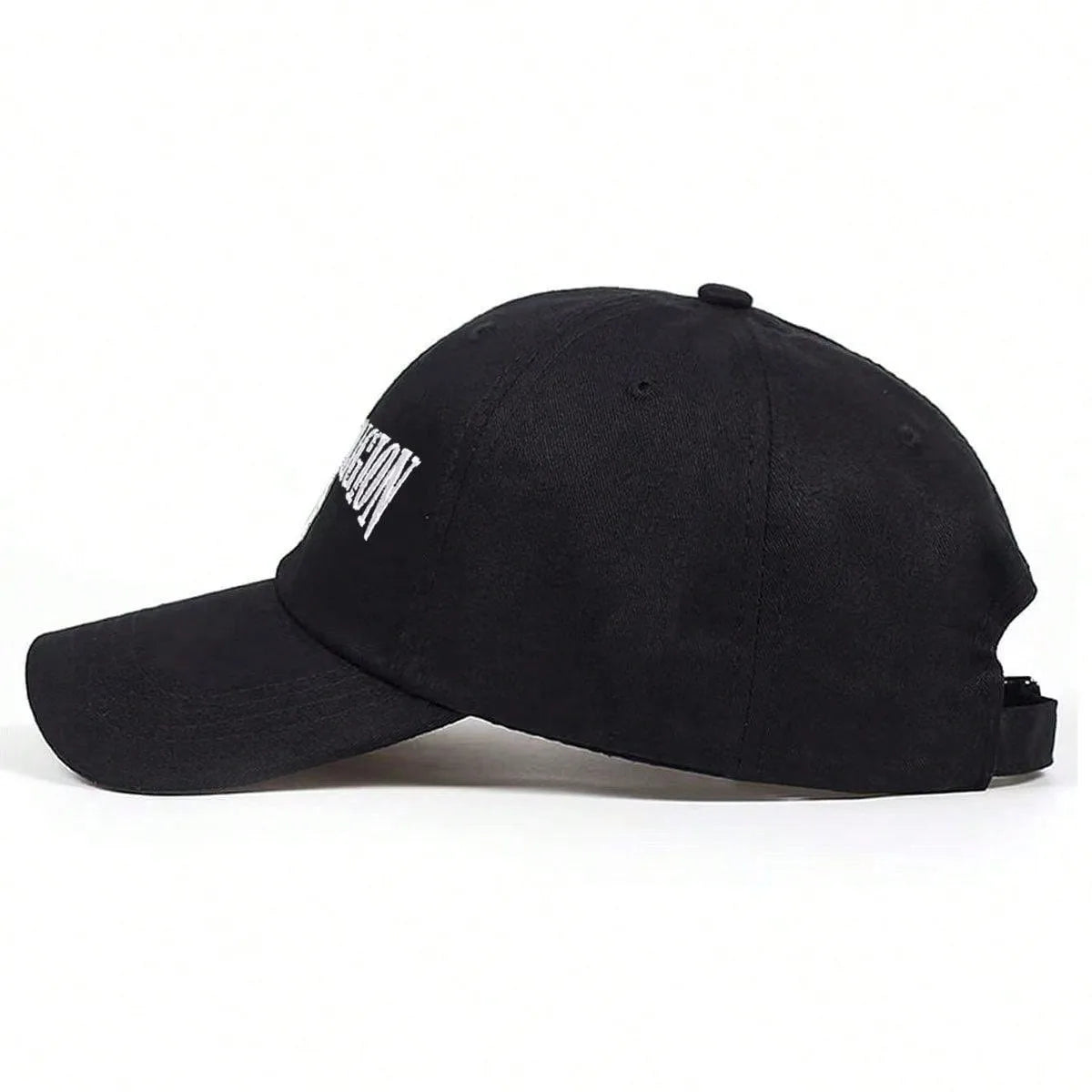 Fashionable letter embroidered baseball cap for men and women