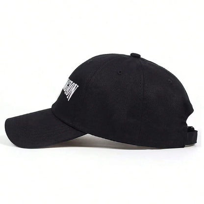 Fashionable letter embroidered baseball cap for men and women