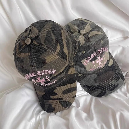 Retro Old Cross-Stitch Camouflage Baseball Cap For Men And Women