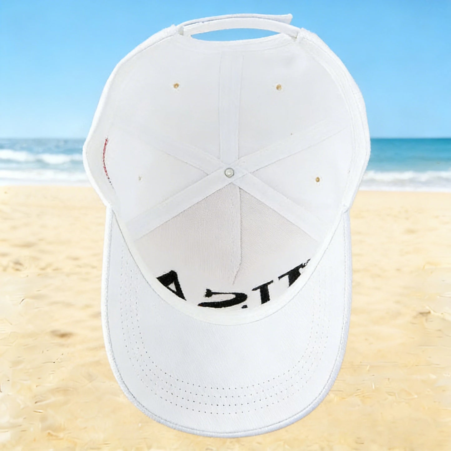 A Fashionable White American Baseball Hat