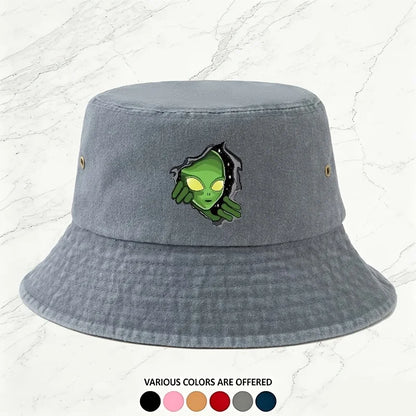 A Men's Outdoor Alien Print Washed Bucket Hat