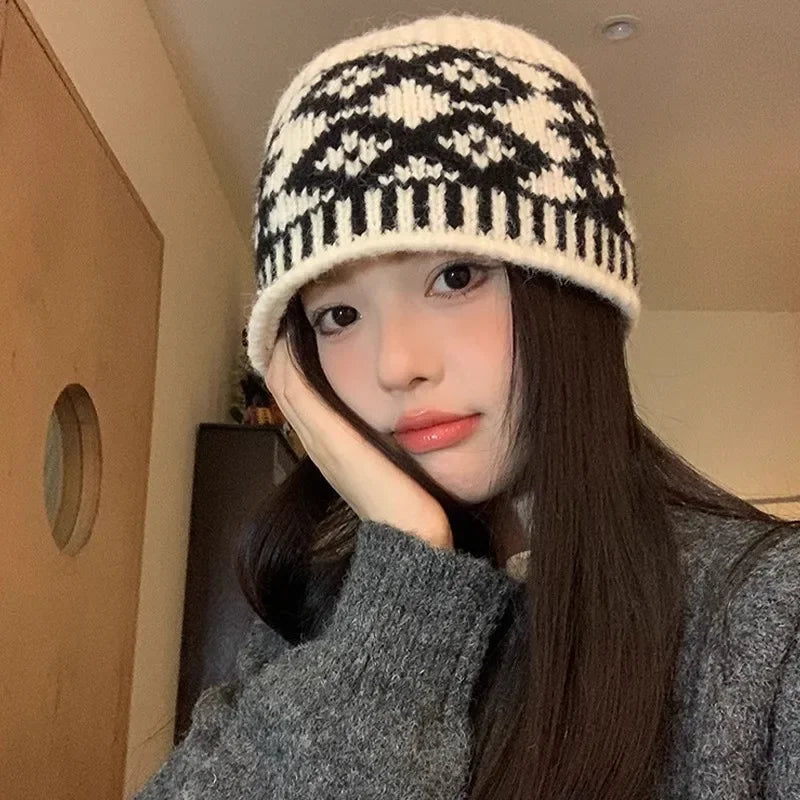 Winter Warm Knitted Hat for Women Retro Embroidered Wool Blend Bucket Hats