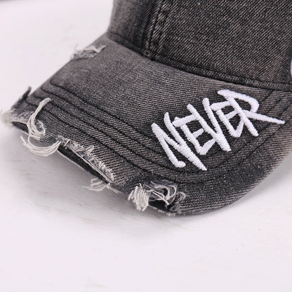 Fashionable New Arrival Embroidered Letter Baseball Cap
