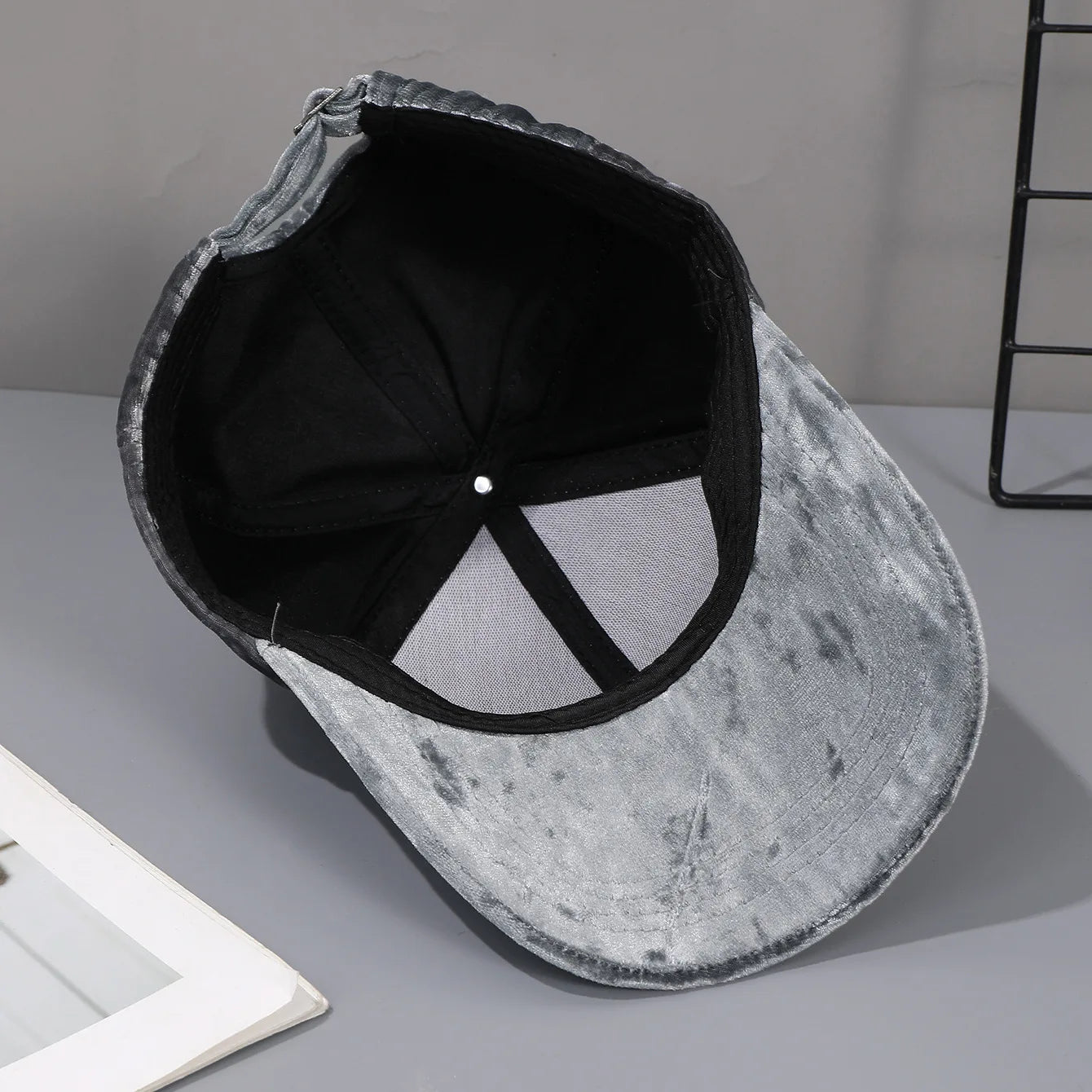 Autumn Winter Velvet Baseball Cap - Unisex Curved Brim Casual Hat