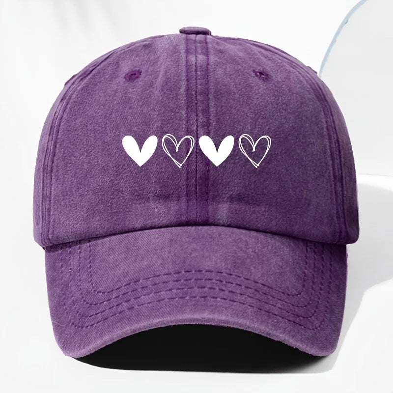Unisex Retro Baseball Cap With Heart-Shaped Pattern