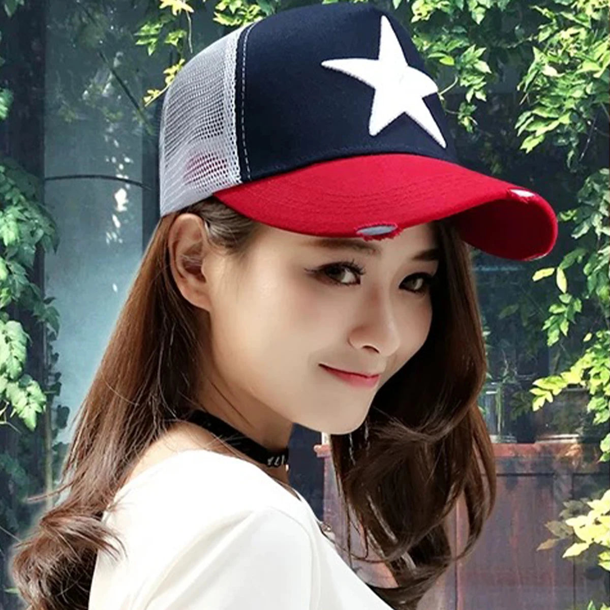 Broken Embroidered Five-pointed Star Baseball Hats