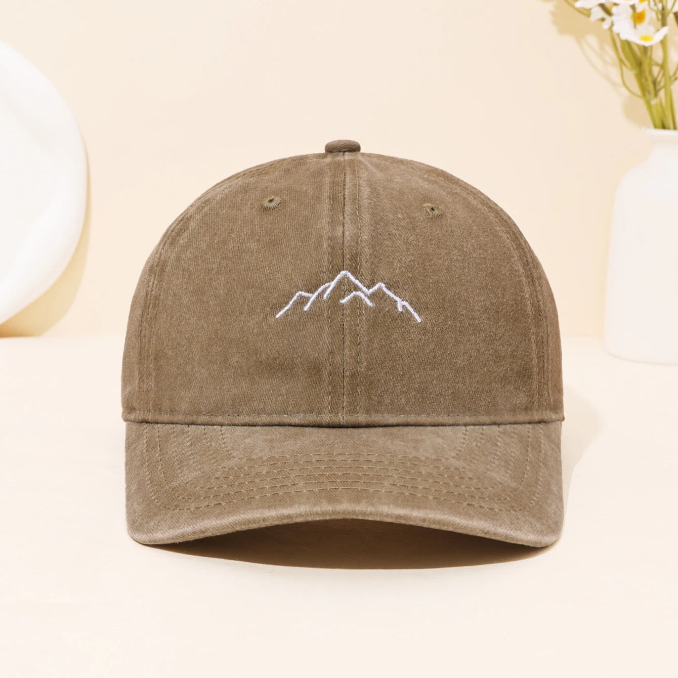Fashionable Retro Washed Mountain Embroidered Duckbill Cap Baseball Cap For Sports