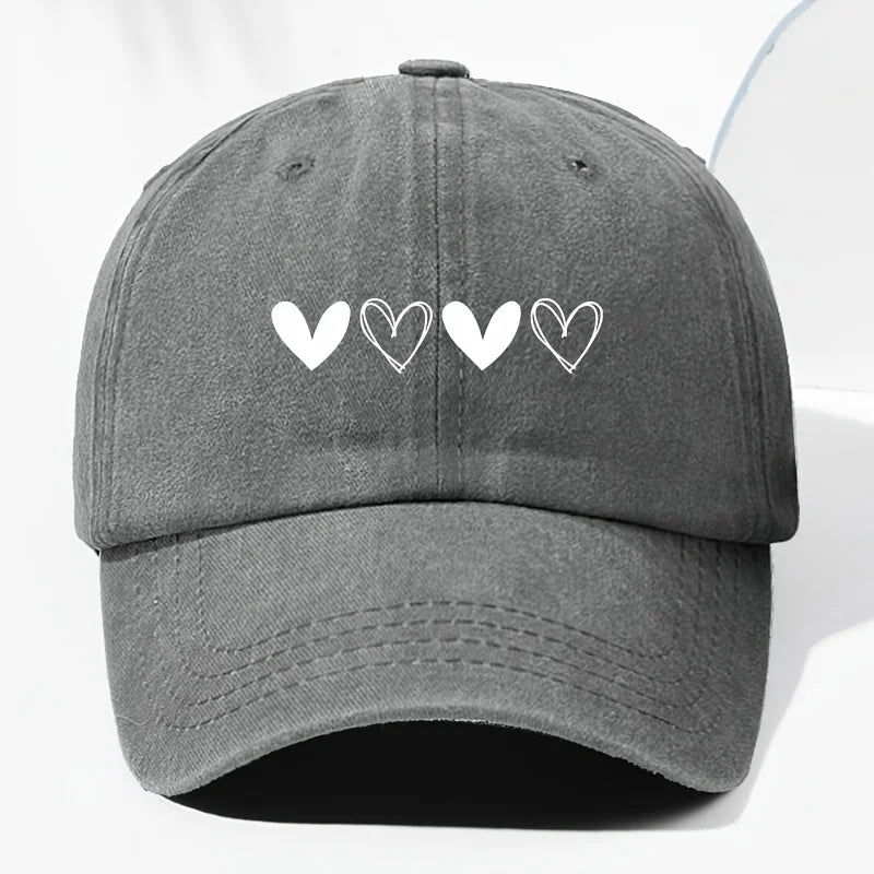 Unisex Retro Baseball Cap With Heart-Shaped Pattern