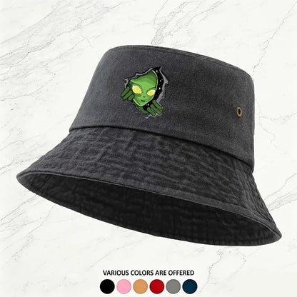 A Men's Outdoor Alien Print Washed Bucket Hat