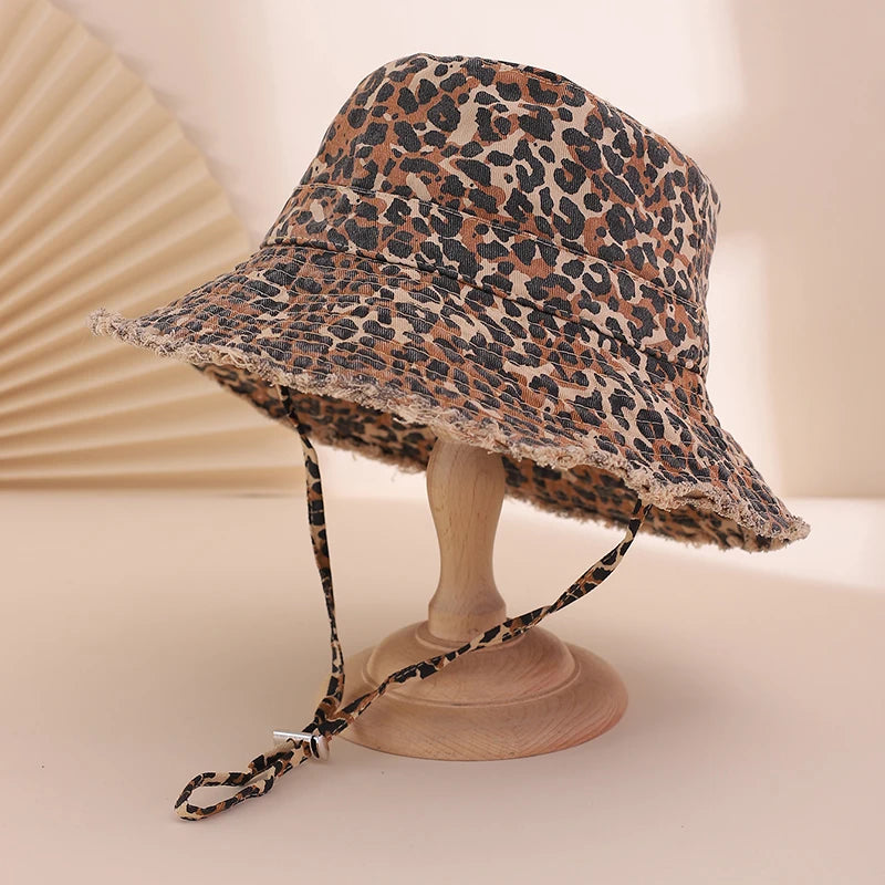 Retro And Fashionable Leopard Print Fisherman Hat